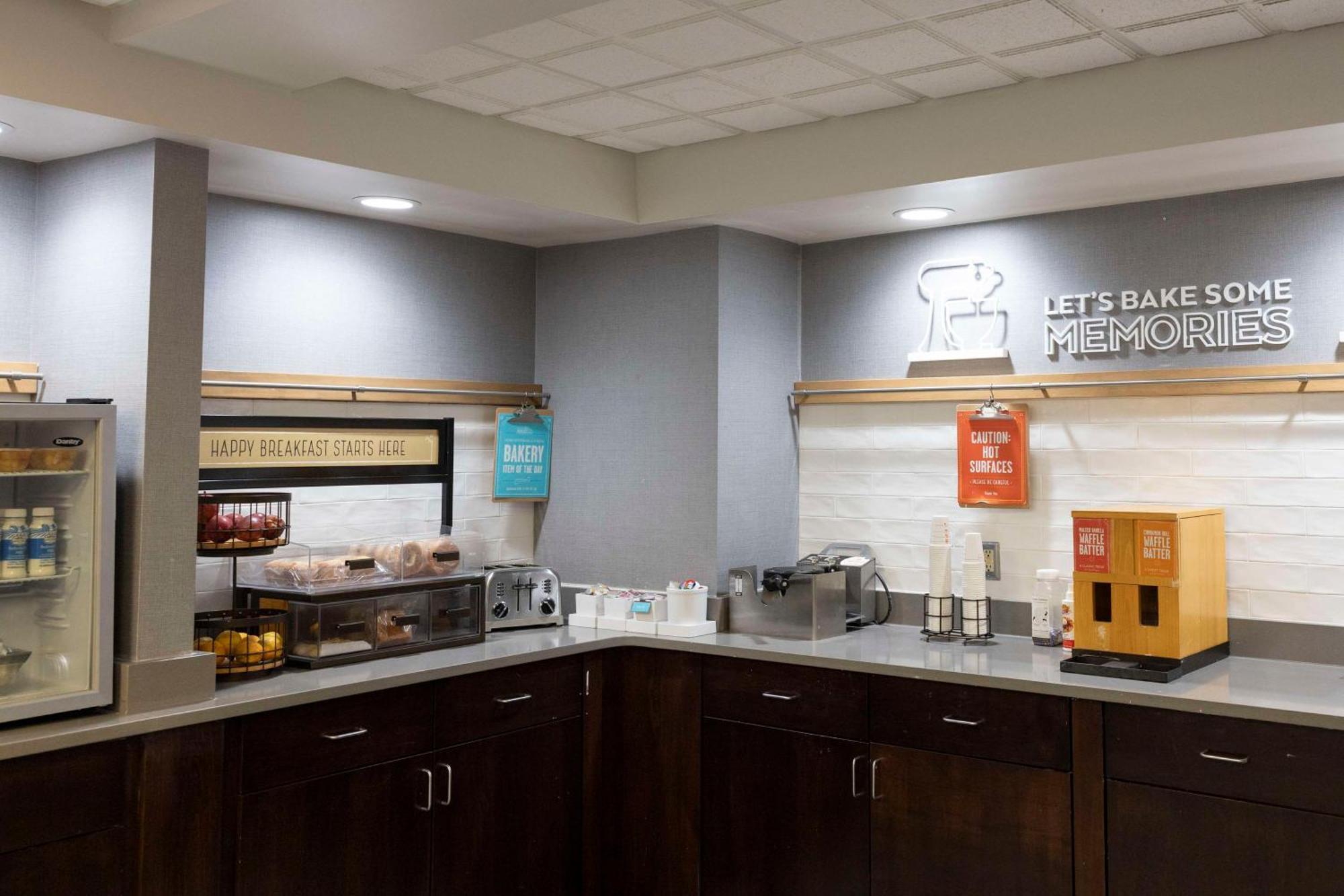 Hampton Inn Kent/Akron Area Exteriér fotografie