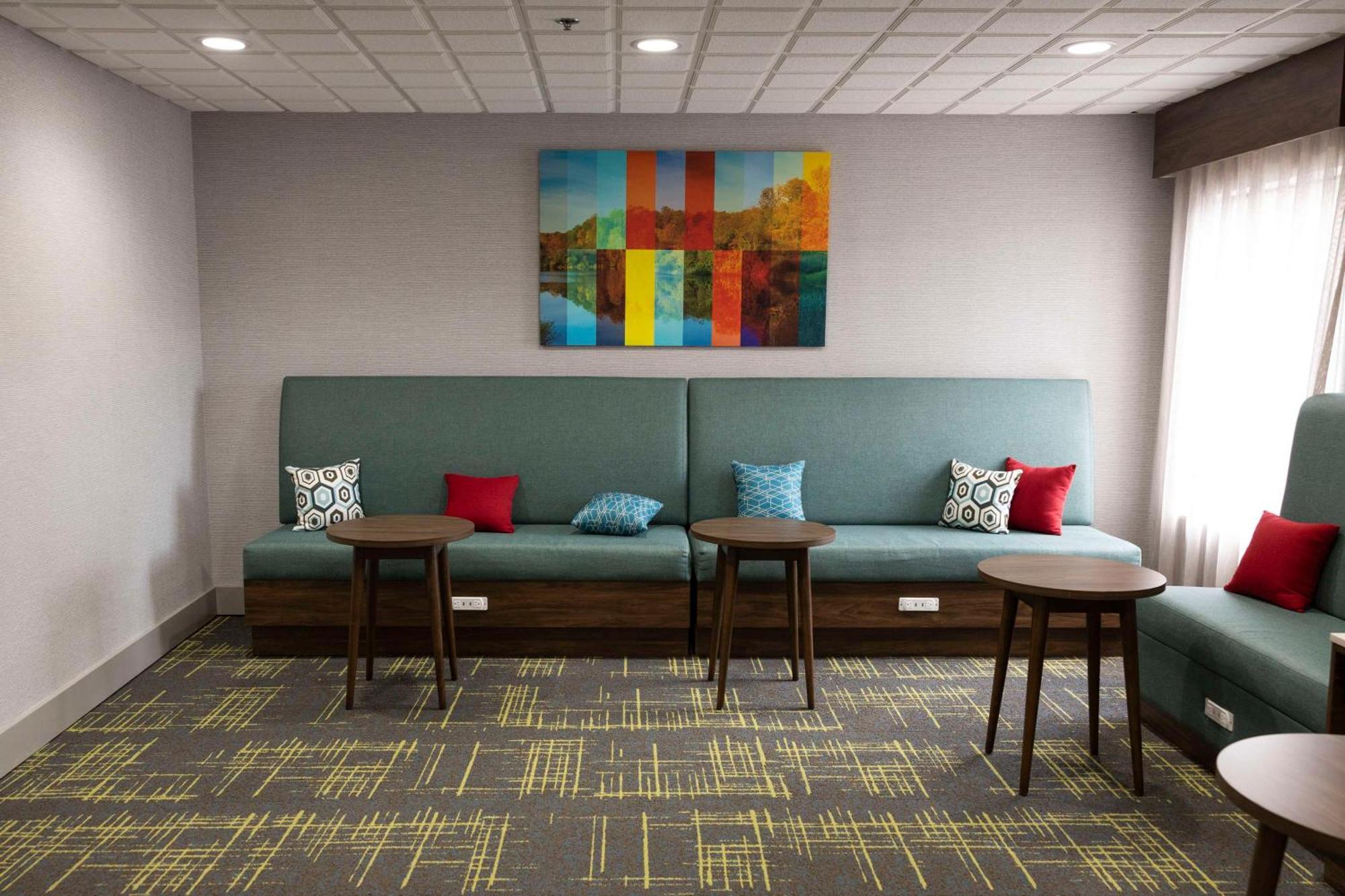 Hampton Inn Kent/Akron Area Exteriér fotografie